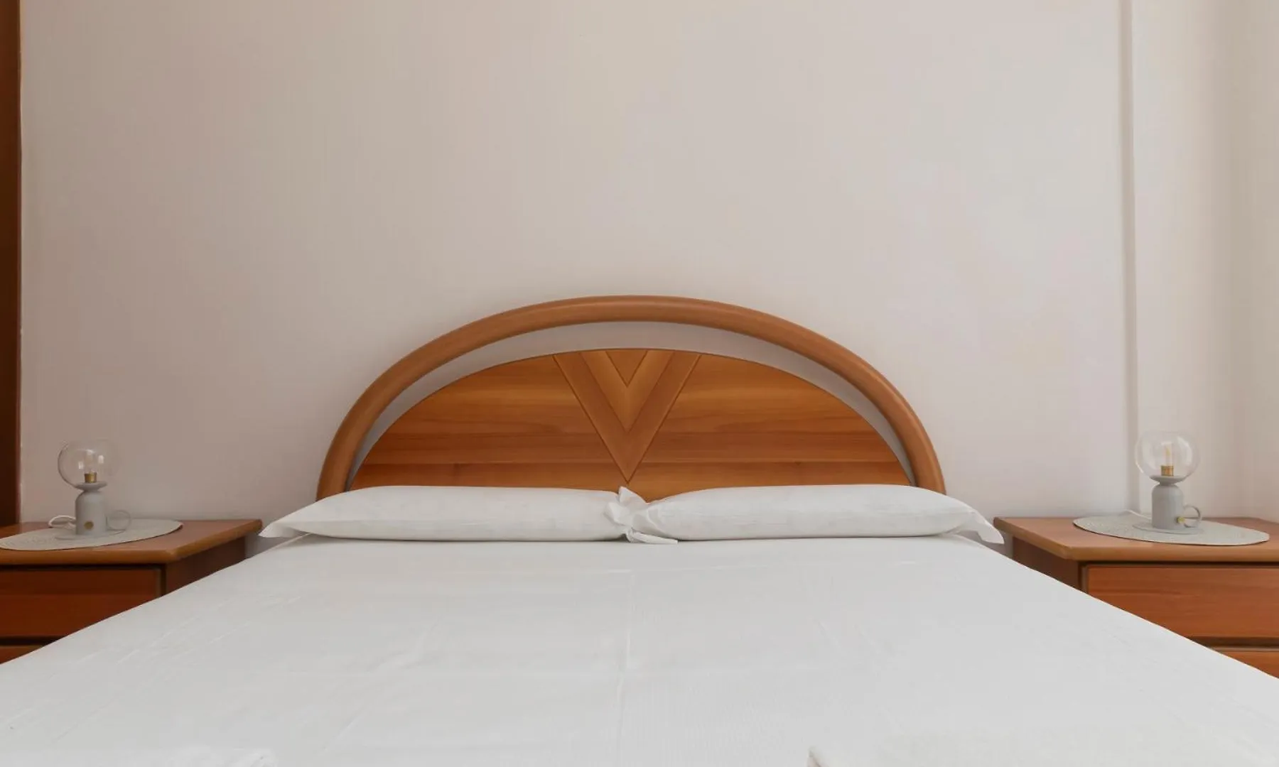 De Angeli San Siro Large Two-Room Apartment ミラノ
